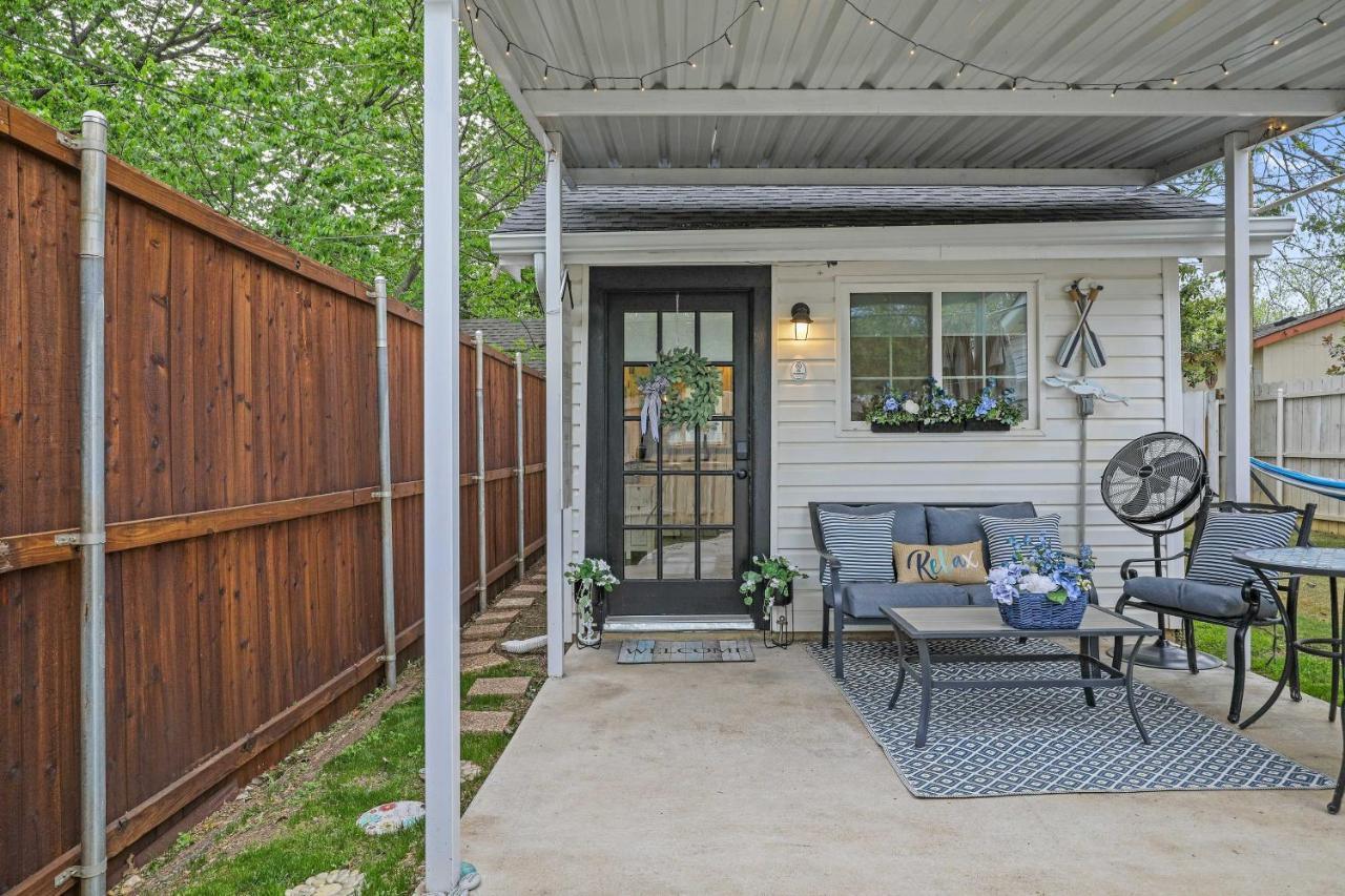 Pet-Friendly Cottage Near Lewisville Lake! Lake Dallas Exterior foto